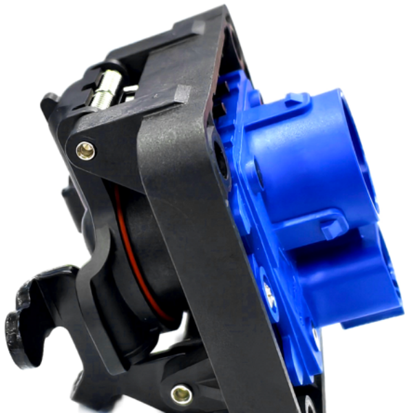 Disponibili prese ISOBUS agricole a 9 pin, tipi Master/Slave/Pass-Through